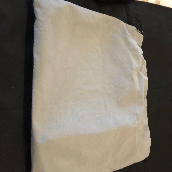 Handbag - Picture 6 of 6